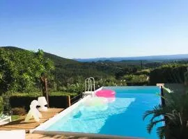 Villa Cosy pour 6 personnes avec piscine privée et vue panoramique sur les îles et les collines à La Londe les Maures