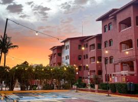 Nílu Cancun Zona Hotelera by Selina，坎昆的飯店