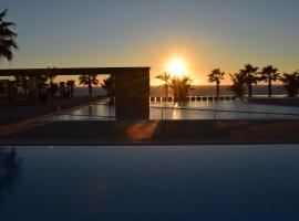 Capital Coast Resort And Spa, hotel en Pafos