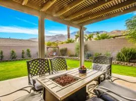 Near Downtown Palm Springs Home with Mountain Views