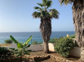 Tropikal House Facing Ocean, vila ve Vila do Maio