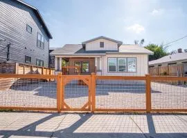 Perfect Spot to Relax 4BR3BA Near DTown Hemisfair