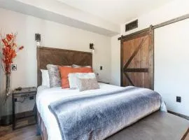 Newly Renovated Studio at Silverado, Ski, Relax, Enjoy World Class Amenities!