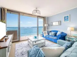 Harbourside 14, 3-7 Soldiers Point Rd - waterfront magic