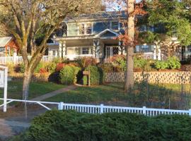 Terraluna Inn, hotel i Roseburg