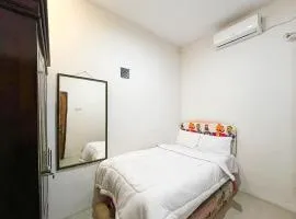 Oma Kost 3 Probolinggo Mitra RedDoorz