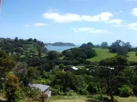 Bush Beach Delight - Onetangi Holiday Home
