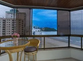 Apto Pé na Areia com Linda Vista da Roda Gigante