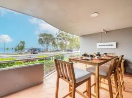 Florentine 3, 11 Columbia Cl - Air Con and Sensational Waterviews