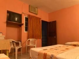 Habitación triple en hotel el almirante, hotel em Tecolutla