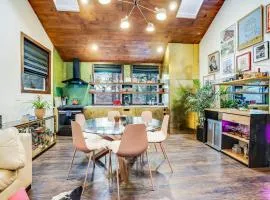 Artsy Retreat - Woodstove Grill and Patio