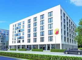 Super 8 by Wyndham Munich City West