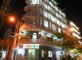 Biển Nhớ Hotel & Coffee