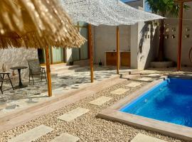 One bedroom villa with private Swiming pool, villa in Ras al-Khaimah