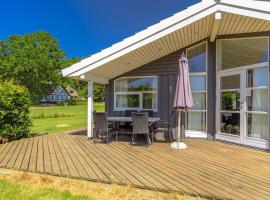 Amazing Home In Rudk&oslash;bing With 3 Bedrooms, Sauna And Wifi, hotel with hot tubs in Spodsbjerg