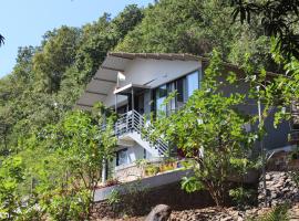 Forest Fairy, chal&eacute; alpino em Mulshi