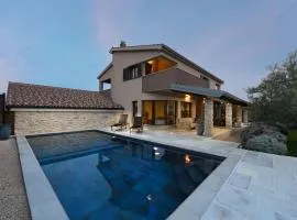 Villa Trabakul ZadarVillas