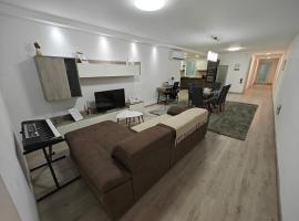 Modern Apartment with Large Outdoor Area - Sleeps 7, Close to Malta International Airport, hotel v destinaci Luqa