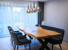 Luxury Guest House - Hot Tub & Sauna