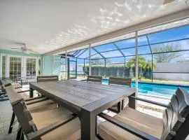 The Crown House 4b Pool Home 6 mins to IR Beach