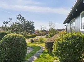 Idyllic Holiday Home Near Cliffs And Beach