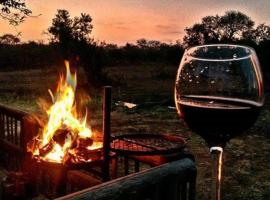 Zebula Golf and Wildlife Estate - Aardwolf Pax 10 - Moi Signature Luxury villa, hotel in Mabula