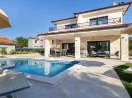 Villa Laura by Villas Holiday