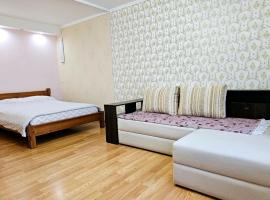 1 комнатня квартира на ул Яскрва 7, клиника Рохманова, , пр Слобожанский, 6 городская клиника, Hotel in Nizhnedneprovsk