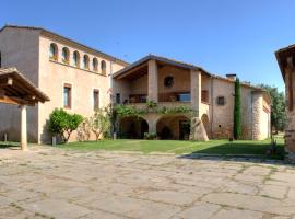 Luxuriously restored farmhouse near Girona in the heart of Catalunya, hotel di Sant Gregori