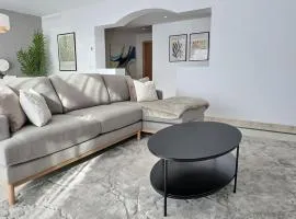 Beautiful penthouse apartment with three large double bedrooms in Casares Costa