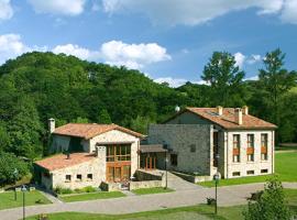 Hotel Boutique Casona La Molina, hotel v destinaci Santibáñez de Villacarriedo