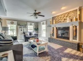 Less Than 1 Mi to Waveland Beach Spacious Family Home