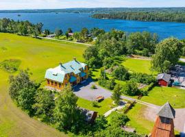 &Aring;nimskog Kyrkskola, hotel con tinas de hidromasaje en &Aring;nimskog