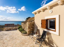 MY DALMATIA - Sea view holiday home Fortica, khách sạn ở Rtina