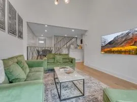 Family Friendly Spacious Townhome Across From Holiday Valley