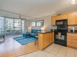 Centrally Located Waikiki Condo - Accommodates 4