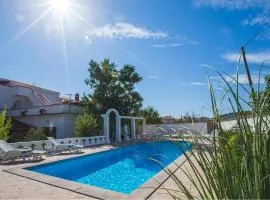 Amazing Apartment In Kampor With Sauna