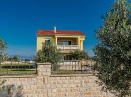 House Jurkin, Hotel in Nin