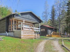 3 Bedroom Lovely Home In Bräcke, hotel en Bräcke