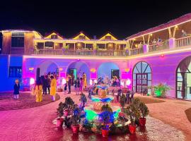 La Pahi Palace- Banquet and Resort, place to stay in Sakri