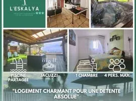 L'Eskalya *** avec jacuzzi et piscine partagée, vue océan
