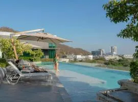 Holiday Inn & Suites Siracha Laemchabang by IHG