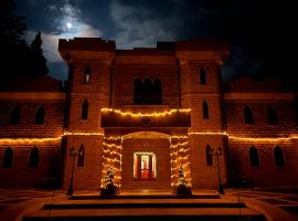 The Castle - Your unique way of retreat, maison d'hôtes à Borovets