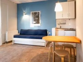 Pelagos Paradise Seafront Studio by Booking Kottas