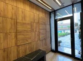 ESS Apartment, Best Location with Parking!