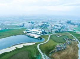 Zala Springs Health & Golf Resort, golf hotel in Zalacsány