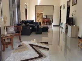 Guest House Griya Mundu Kerten