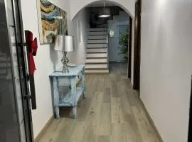 Alvarenga House