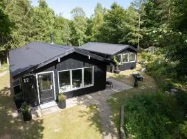 Cozy Summerhouse In An Incredibly Scenic Location