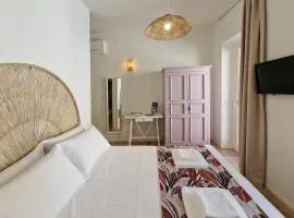 Pola Rooms - Guesthouse by Host Hero